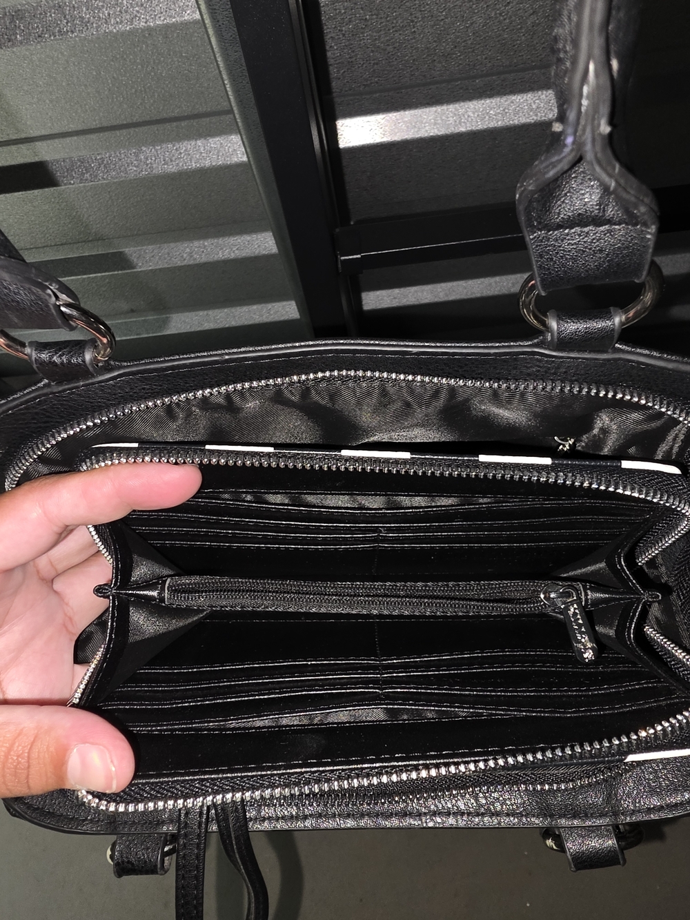 Never Trust The Living - Killstar Purse And Wallet - Picture 7 of 7